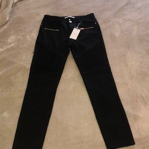 NEVER WORN FASHION NOVA JEANS